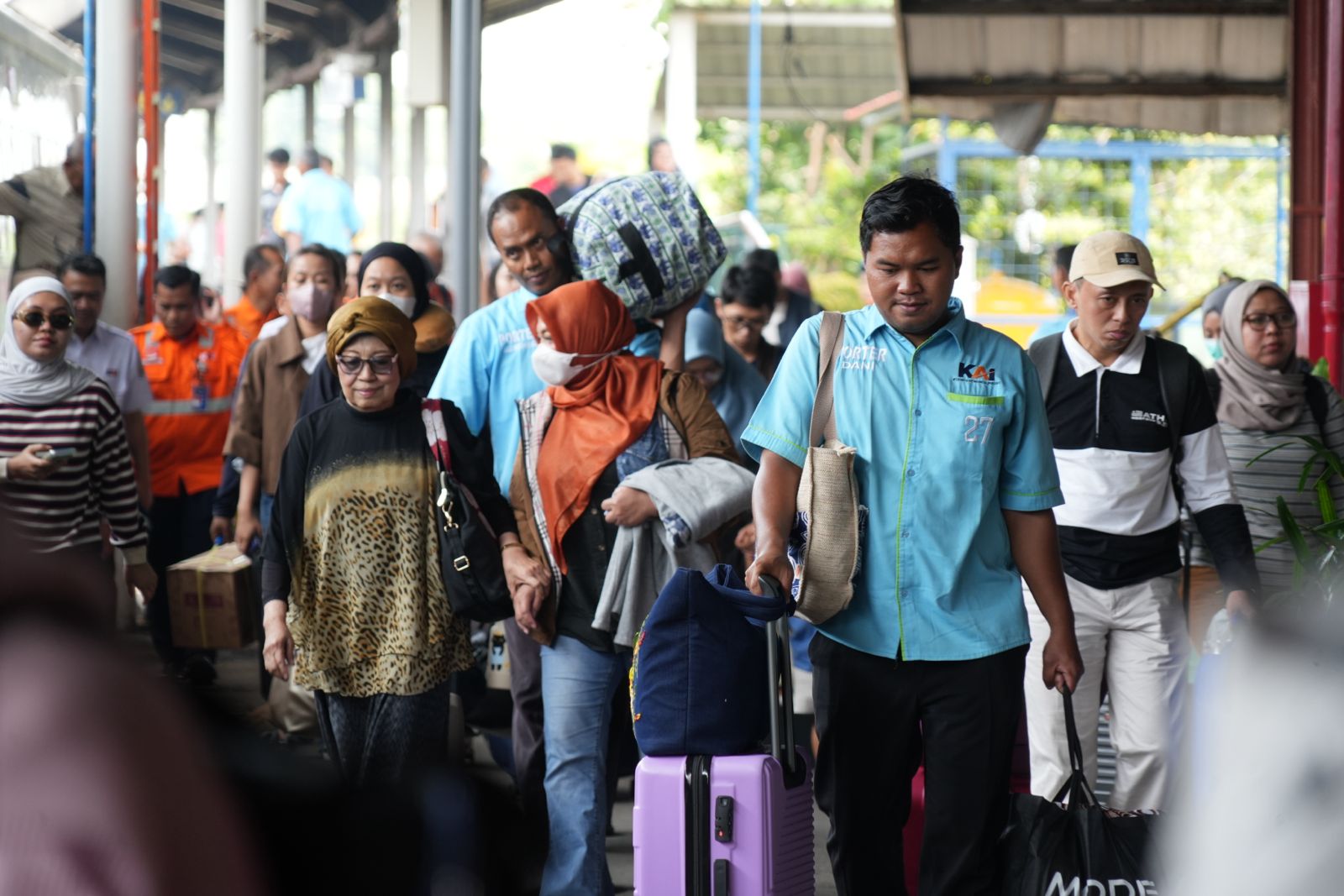 Puncak Mudik KA Lebaran 2026, Penumpang di Daop 4 Tembus 56 Ribu Lebih