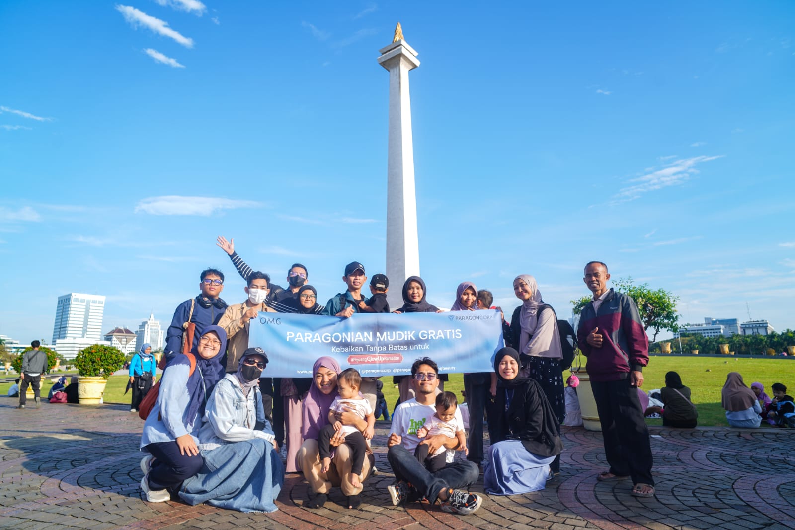 Mudik Lebaran 2026 Gratis, OMG Beauty Berangkatkan Pemudik dari Monas