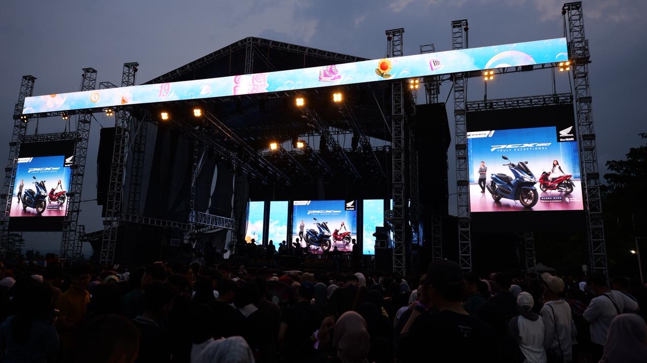 Tulus hingga Dewa 19 Guncang STERIL 2026, 17 Ribu Penonton Padati Awann Costa