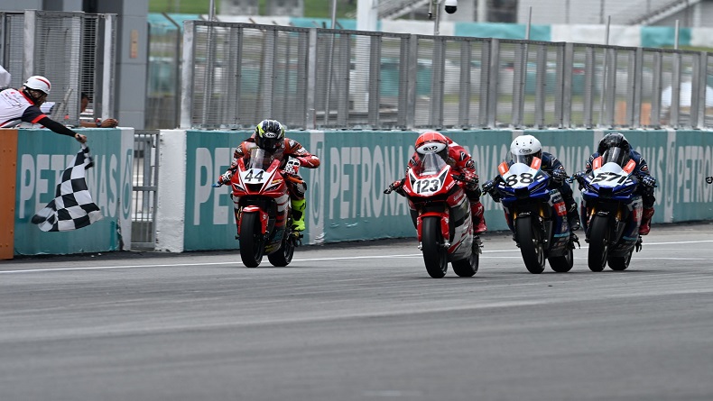 Rheza Danica Bidik Kemenangan di Buriram, AHRT Andalkan CBR250RR di AP250