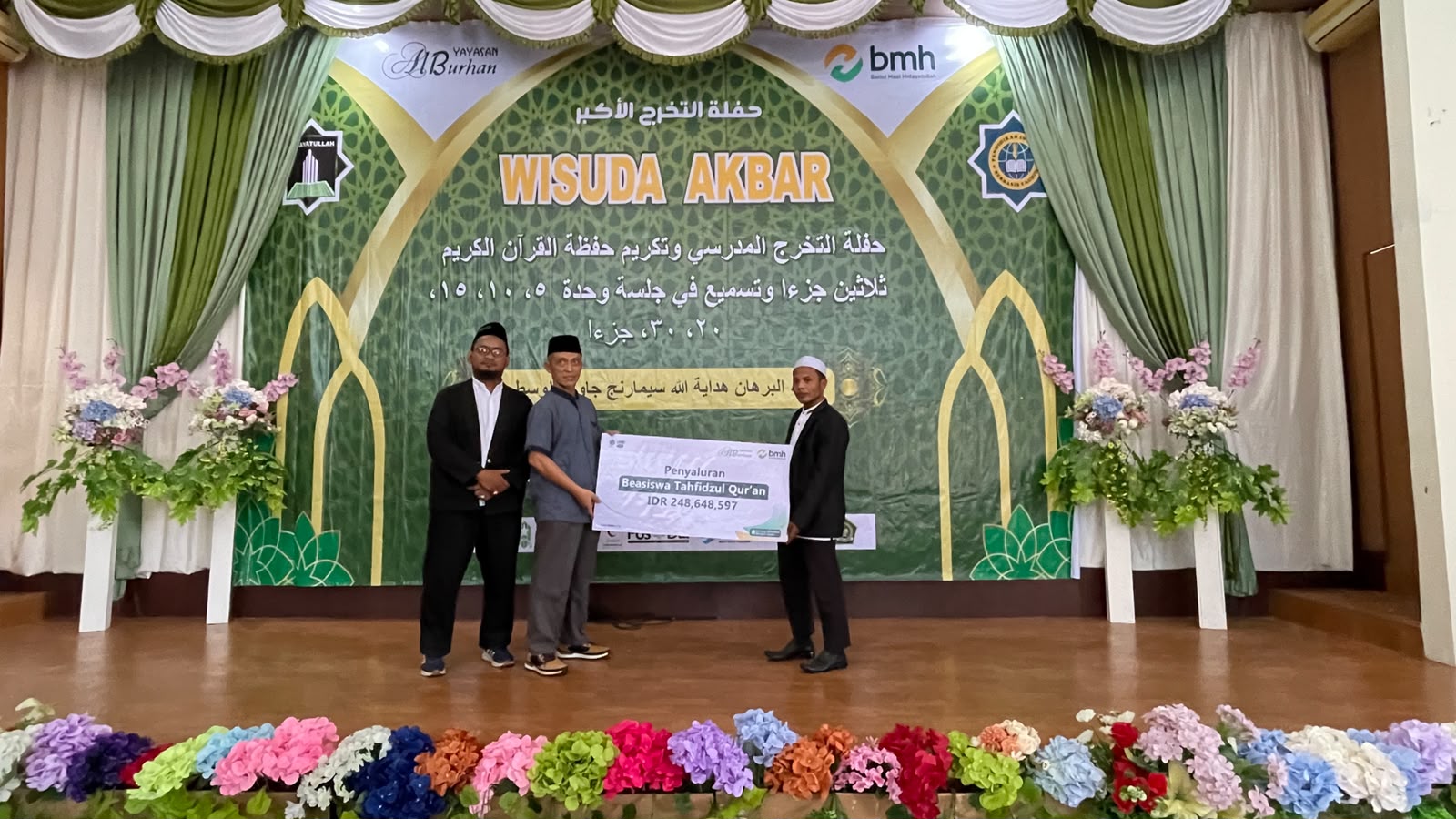 Dana Umat Berbuah Hafiz, BMH Jawa Tengah dan Al Burhan Wisuda 30 Santri Tahfiz