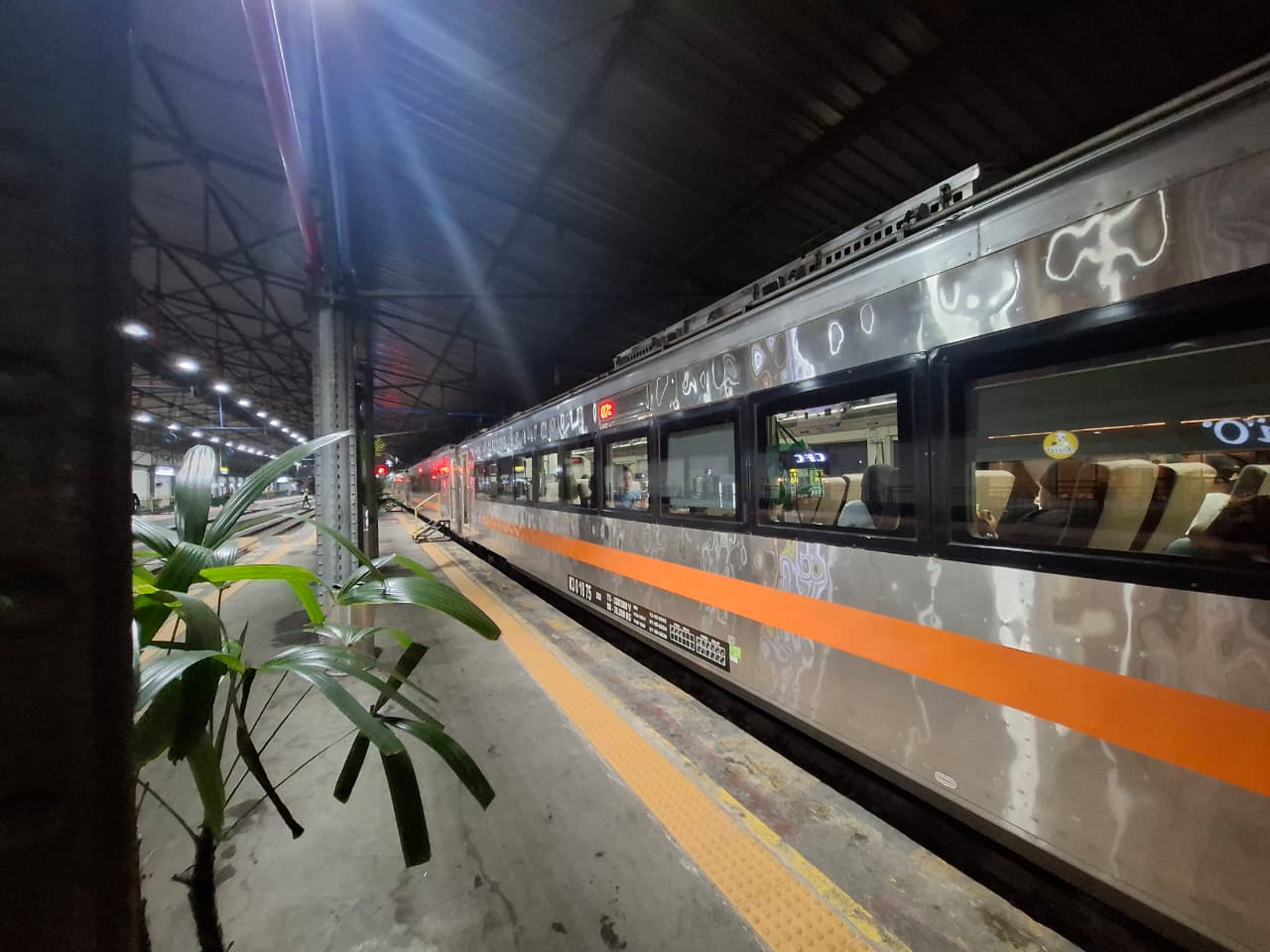 KAI Daop 4 Beberkan Kronologi Pelajar SD Tewas Ditabrak Kereta di Semarang