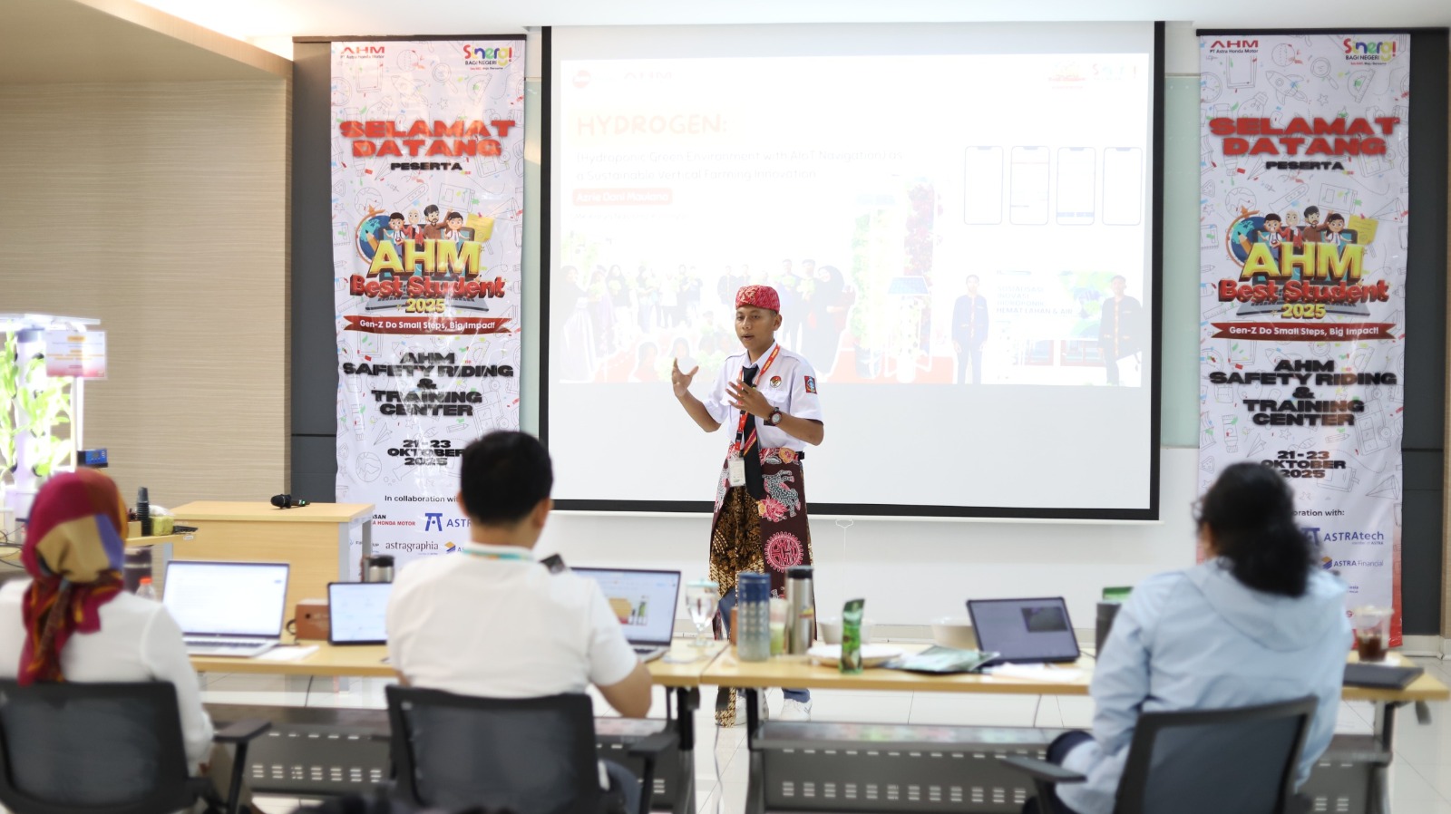 Beasiswa Ratusan Juta Rupiah untuk Pelajar Berprestasi di AHM Best Student 2026