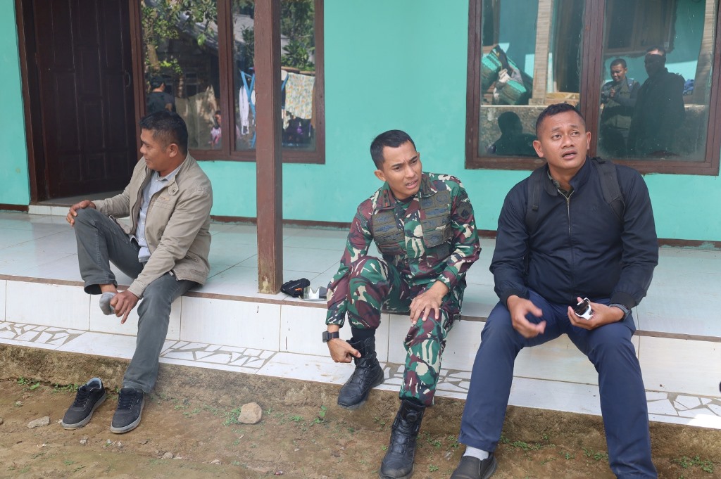 Bukan Hanya Kejar Target TMMD, Dansatgas Ketut Hendra Tetap Jaga Salat Lima Waktu