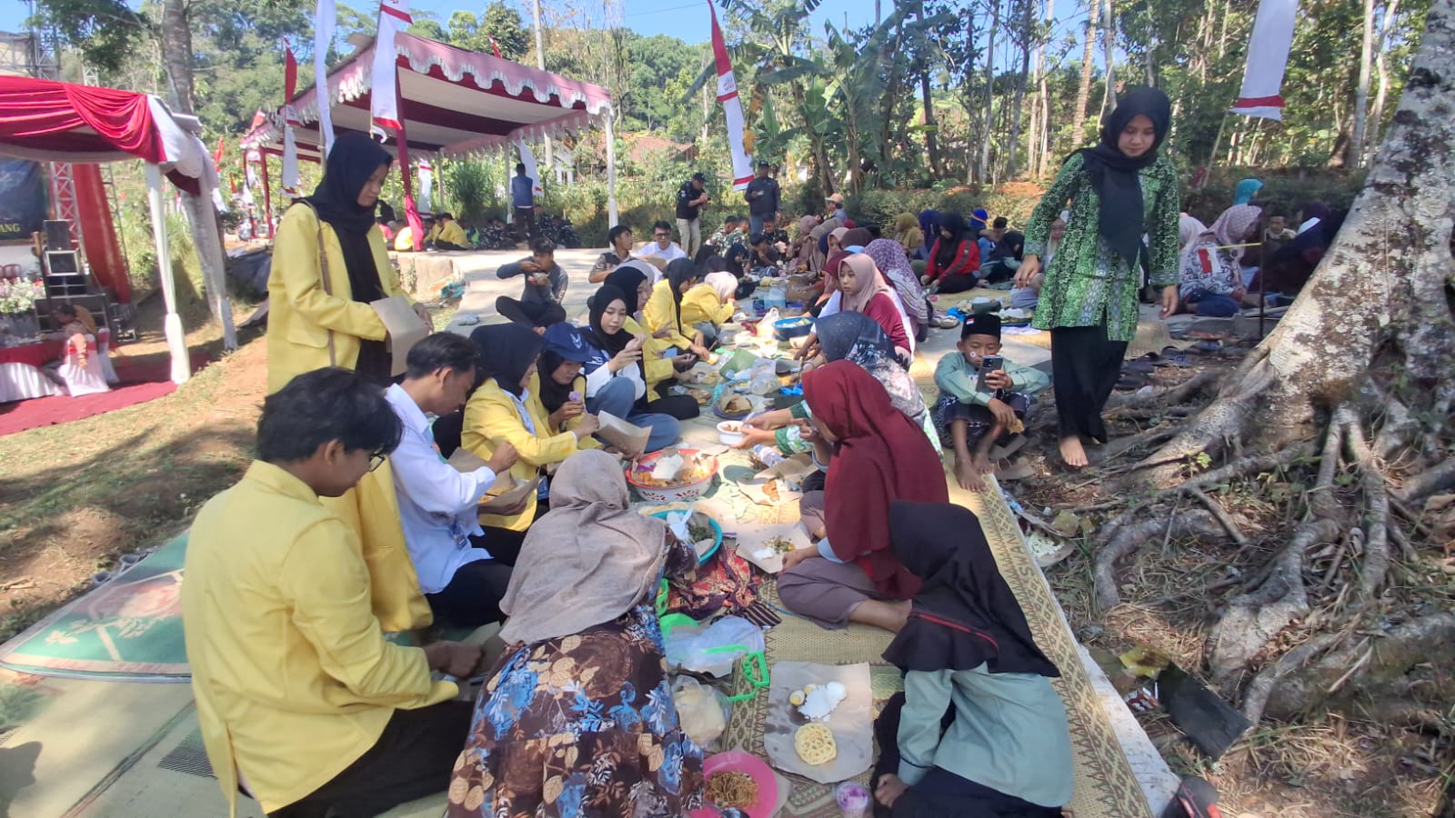 TMMD Desa Cukil Rampung, Warga Gelar Kenduri dengan Ingkung dan Tumpeng
