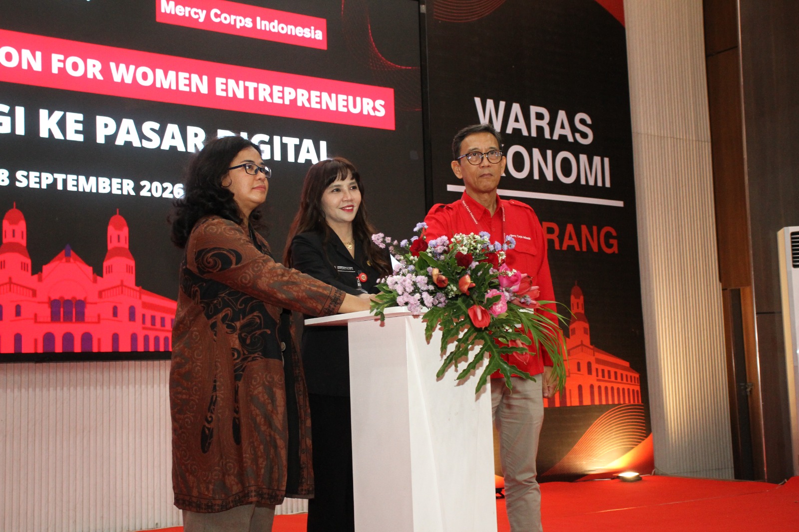 DBS Foundation dan Mercy Corps Indonesia Perkuat Literasi Digital Perempuan UMKM